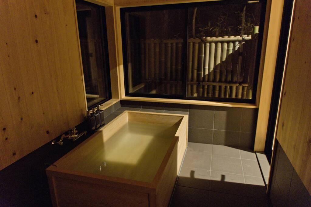 Hinoki No Ie - Cottage With Natural Hot Spring In A Cypress Bathtub Shika Exterior photo