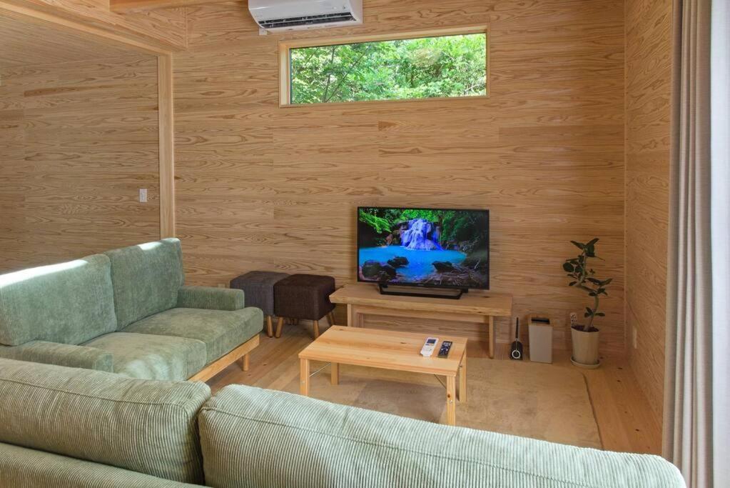 Hinoki No Ie - Cottage With Natural Hot Spring In A Cypress Bathtub Shika Exterior photo