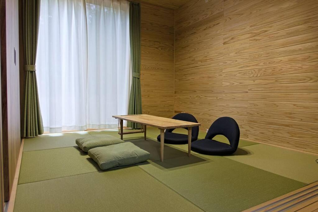 Hinoki No Ie - Cottage With Natural Hot Spring In A Cypress Bathtub Shika Exterior photo
