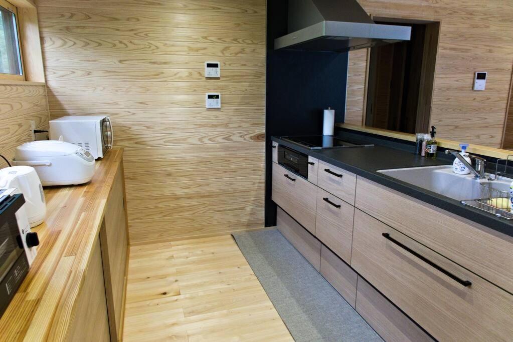 Hinoki No Ie - Cottage With Natural Hot Spring In A Cypress Bathtub Shika Exterior photo