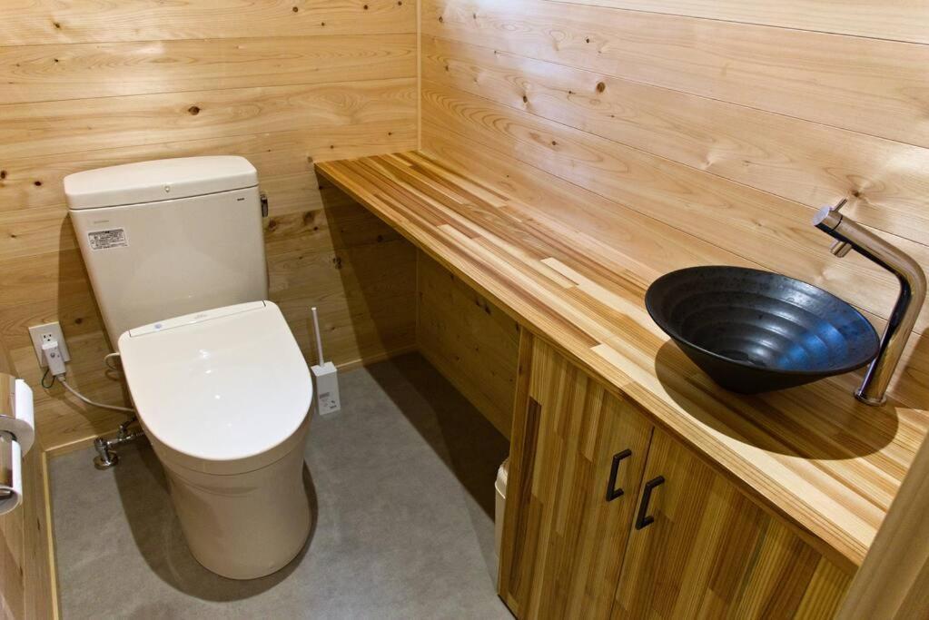 Hinoki No Ie - Cottage With Natural Hot Spring In A Cypress Bathtub Shika Exterior photo